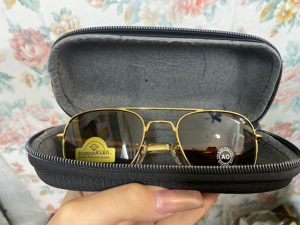 عینک آفتابی مردانه طرح استاد با شیشه قهوه ای روشن کد B5424