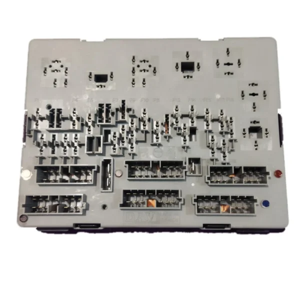 جعبه فیوز کد 2080200301 کد B5543