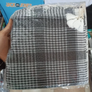 چفیه سنتی طرح چهار خونه جنس پارچه ای کد B8651