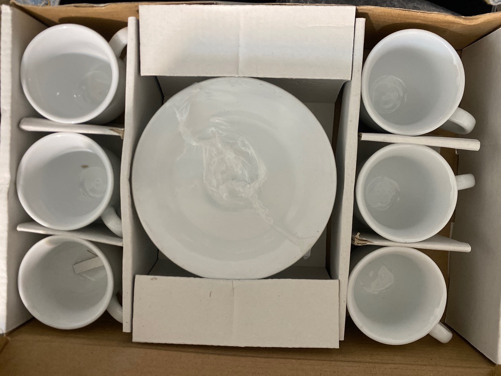 استکان نعلبکی سفید کد B8808