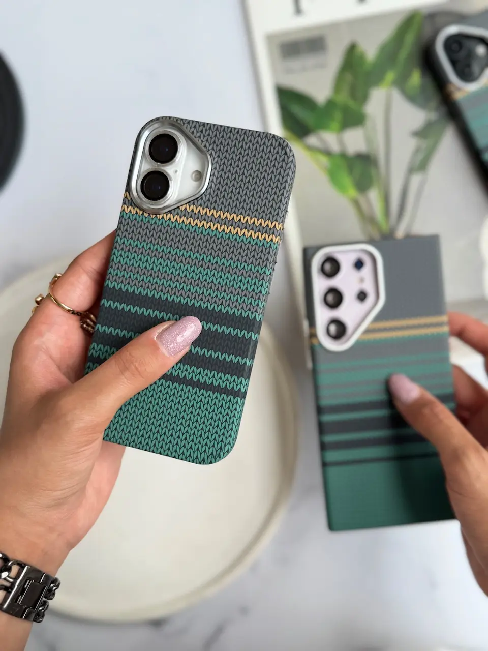 قاب Green Carbon Vintage با مگ سیف مناسب گوشی سامسونگ - Galaxy S24 Ultra / سبز کد B48