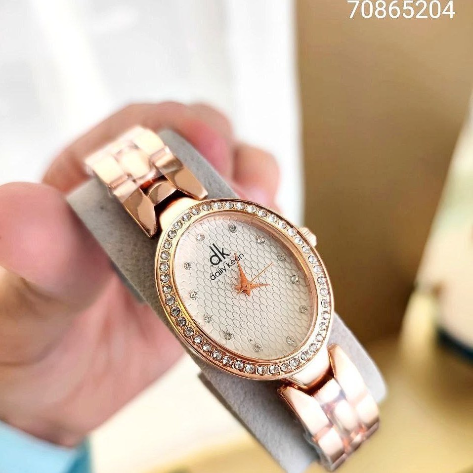 ساعت مچی عقربه ای زنانه مدل D1کد b171